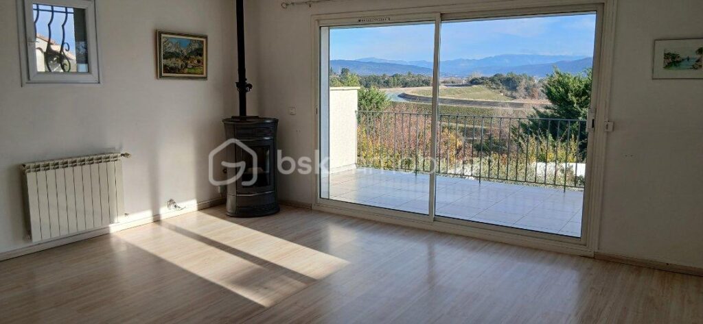 Maison quartier résidentiel 4 chambres, piscine – 5 pièces – 4 chambres – 110 m²