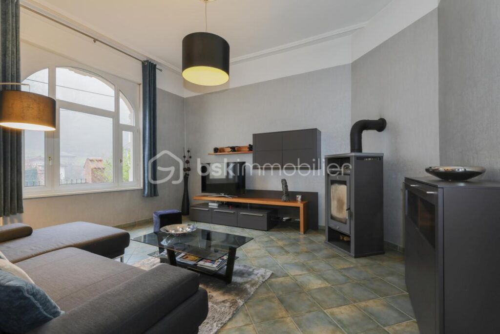 Élégante maison de maître rénovée – Proche Thionville – 8 pièces – 4 chambres – 300 m²