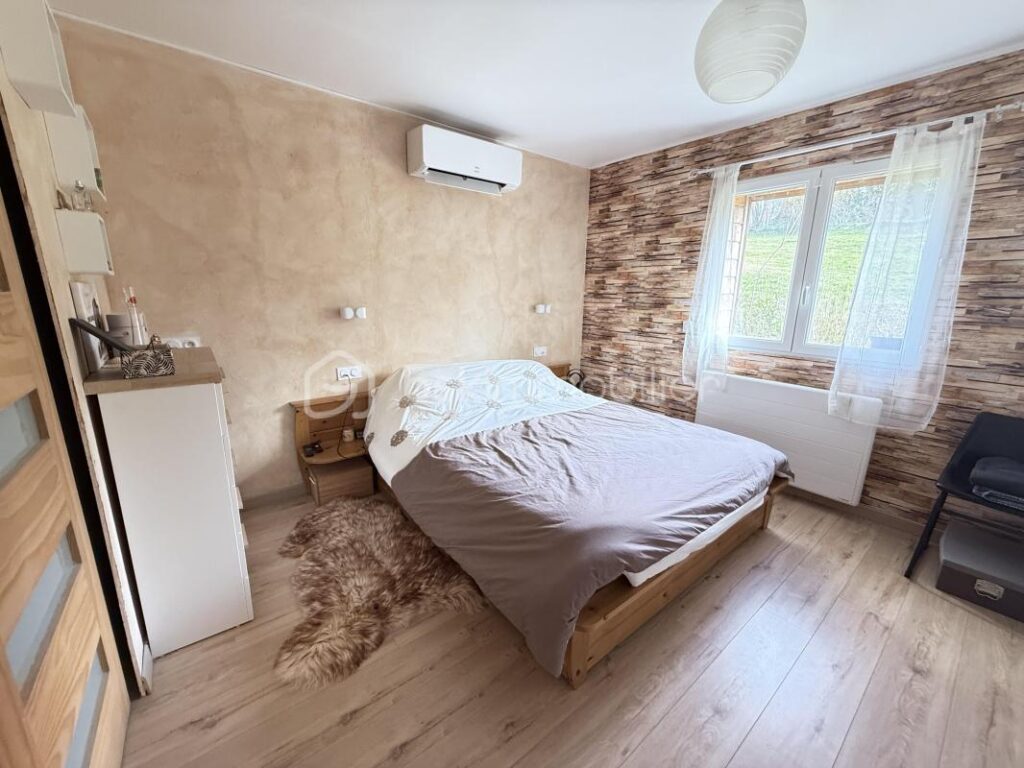 Maison familiale avec piscine et entièrement connectée !! – 5 pièces – 4 chambres – 150 m²