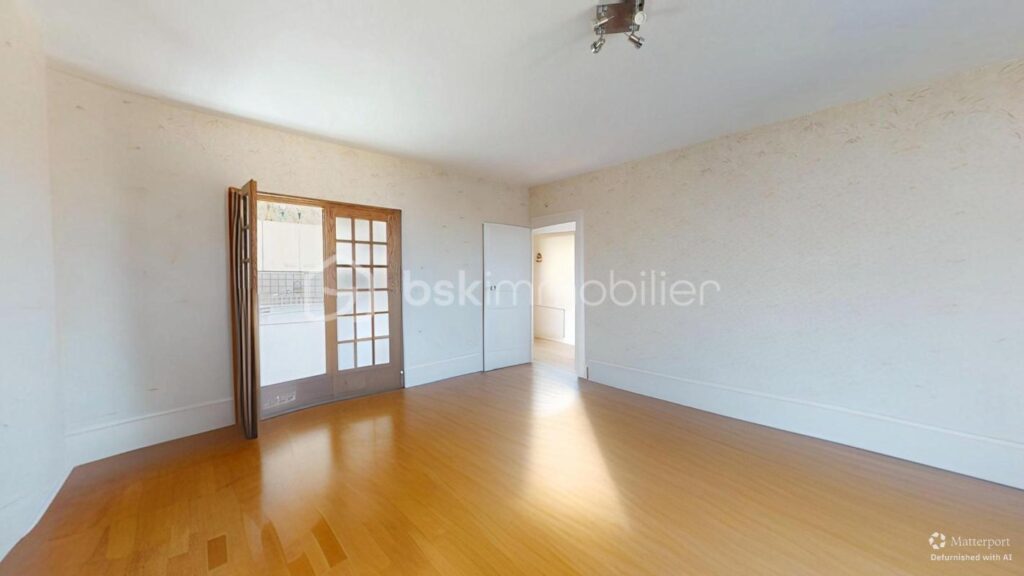 Appartement d’exception dans une tour du XVIIe siècle – Bellegarde – 4 pièces – 2 chambres – 98 m²