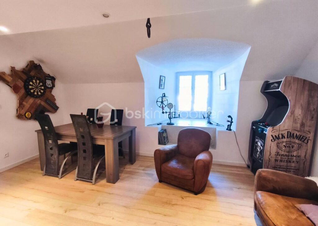 OPPORTUNITÉ IMMÉDIATE – BAISSE DE PRIX pour ce T2 rénové au Château d’Allières, proche Claix – 2 pièces – 1 chambre – 61 m²