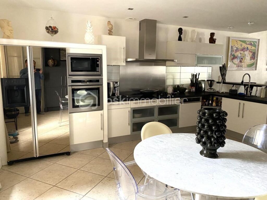 Maison de ville T4/T5 – 5 pièces – 4 chambres – 150 m²