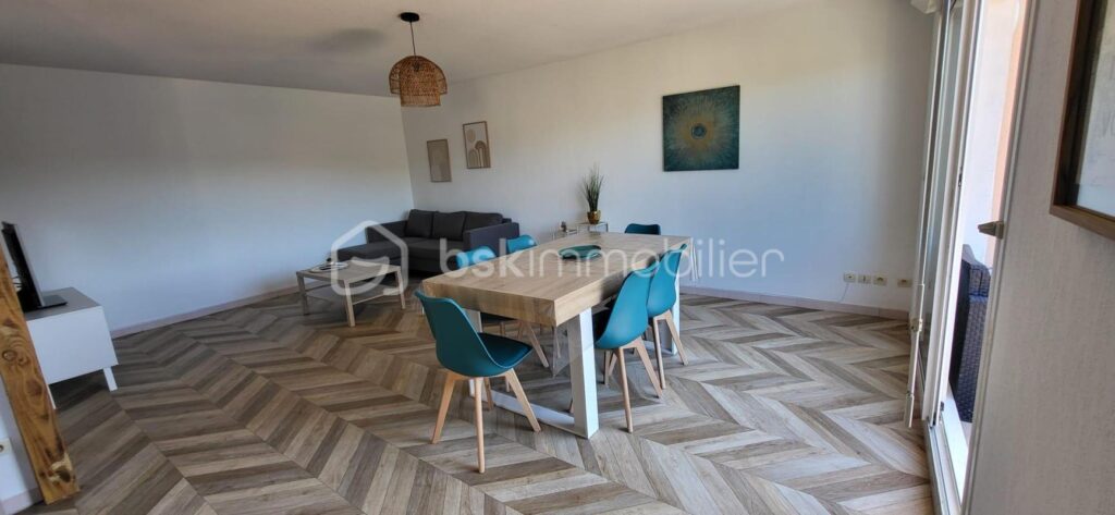 Maison 2 faces – Vue mer & montagne – 82 m² + garage 30 m² – À 50 m de la plage des Elmes – 4 pièces – 3 chambres – 82 m²