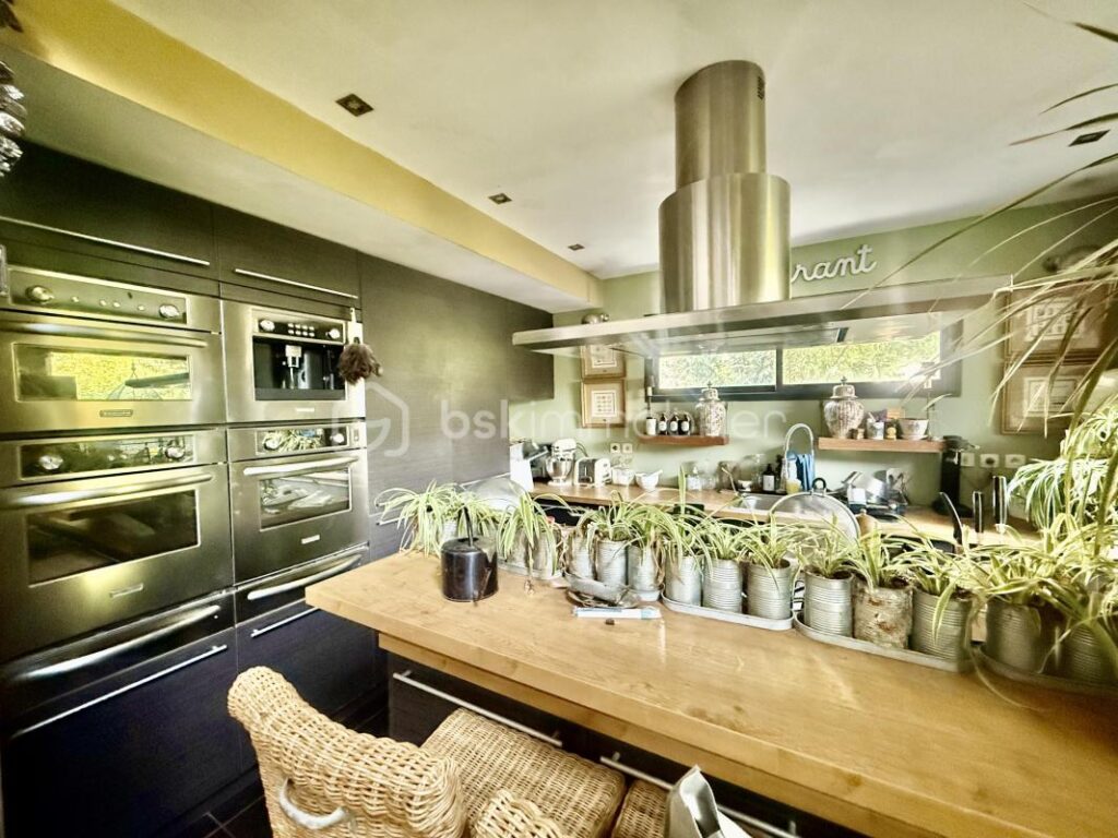 Villa prestige – 6 pièces – 5 chambres – 182 m²