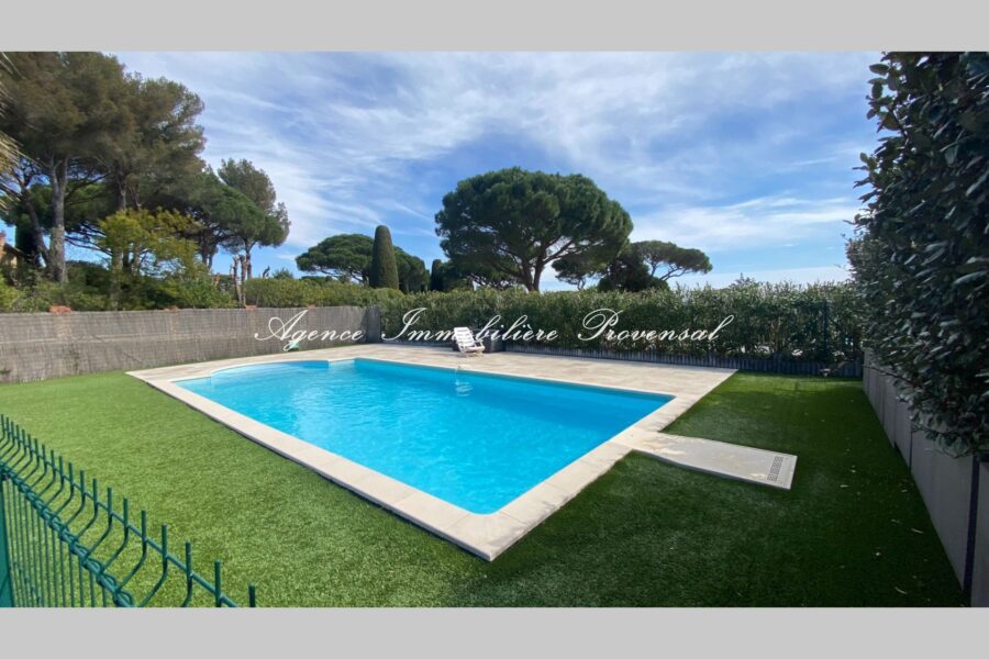 Maison à louer à Sainte-maxime