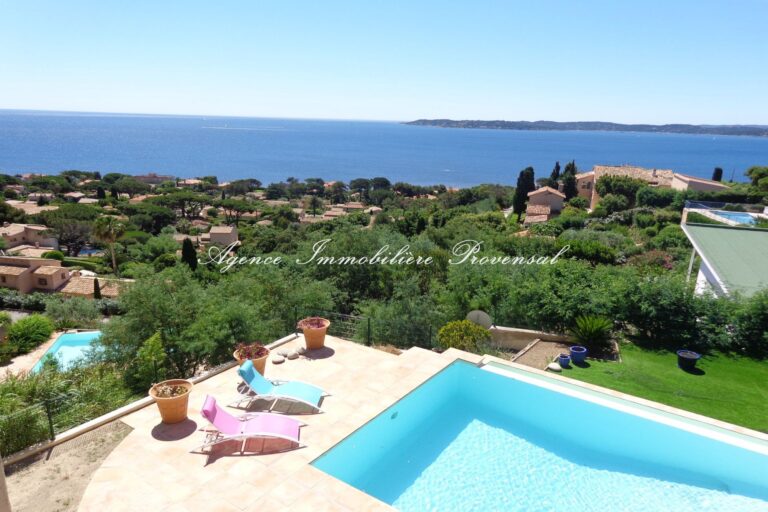 location saisonnière villa 5 Pièce(s) – 5 pièces – 4 chambres – 160.00 m²