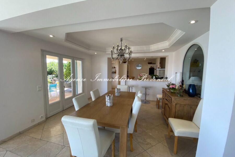 Maison à louer à Sainte-maxime