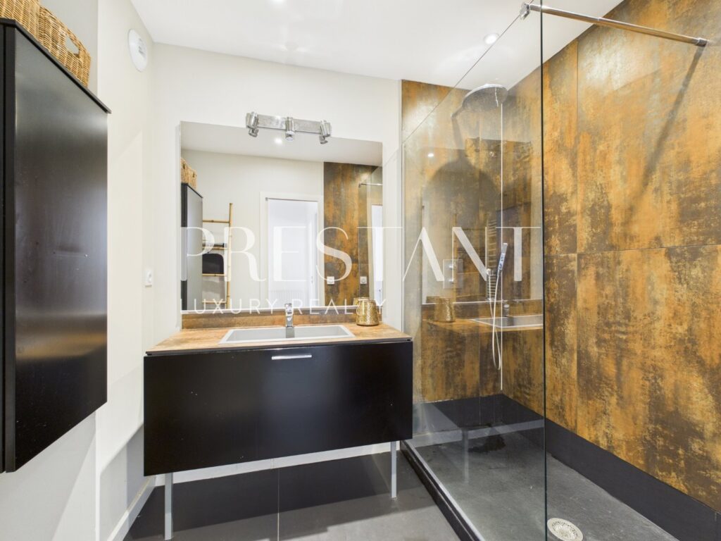 Appartement terrasse – 4 pièces – 3 chambres – 115 m²