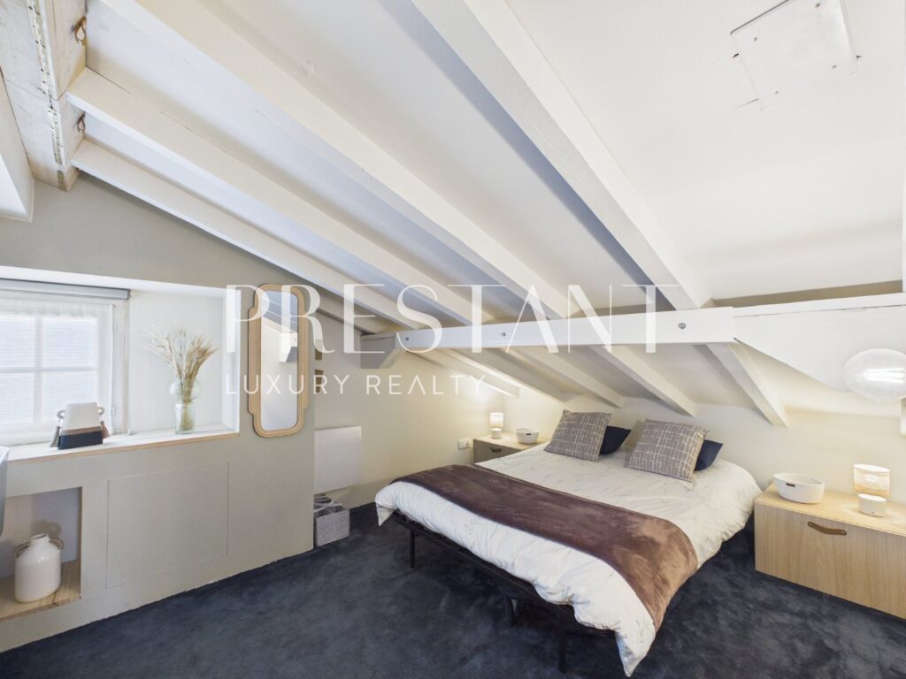 Maison – 7 pièces – 4 chambres – 140 m²