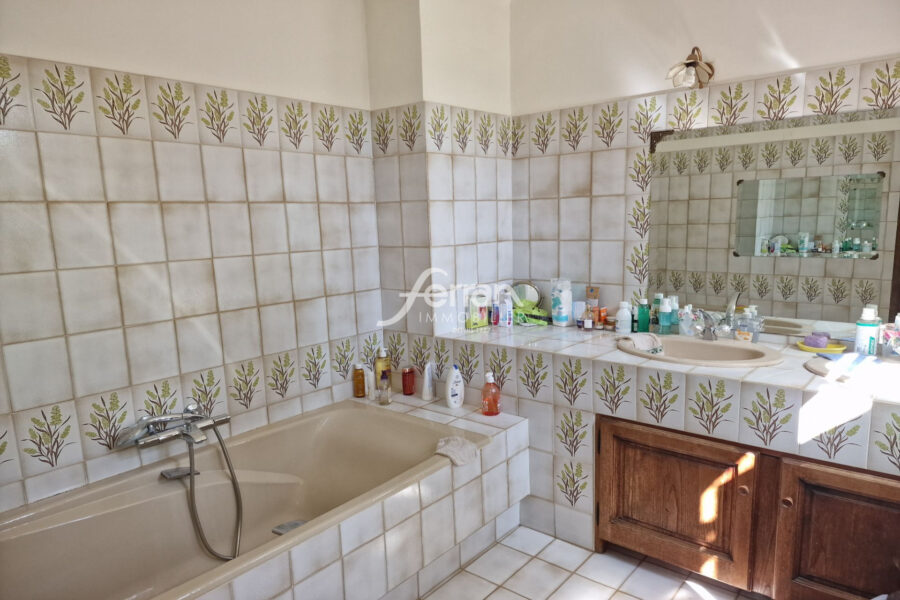Maison à vendre à Sillans-la-cascade