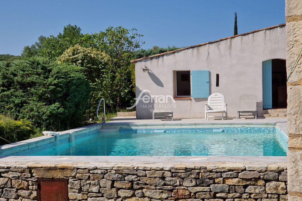 A vendre villa avec piscine à Sillans la cacade sur un terrain – 5 pièces – 3 chambres – 135.00 m²