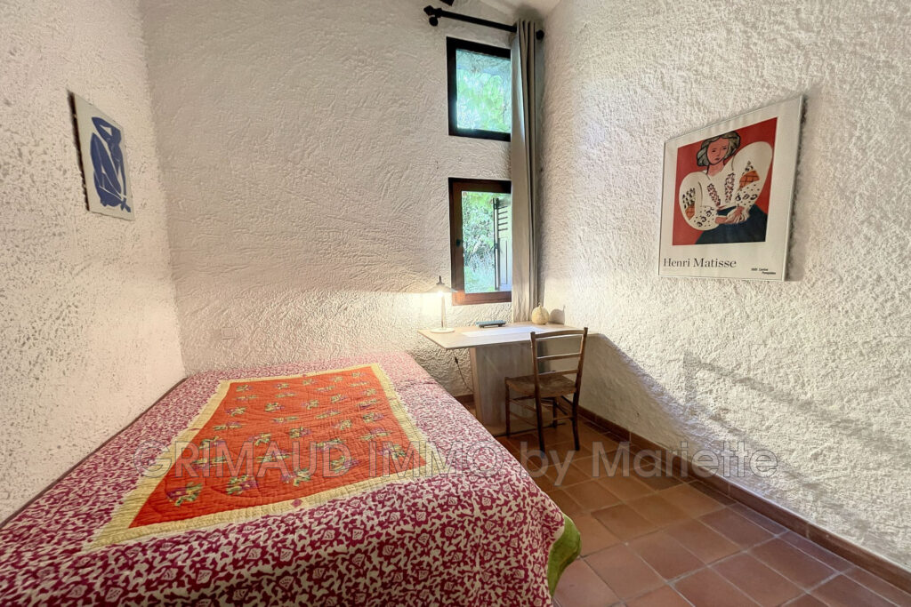 belle maison a saint clement, au calme avec grand terrain plat – 10 pièces – 7 chambres – 205.35 m²