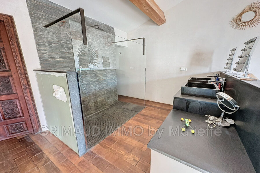 Maison à vendre à Grimaud