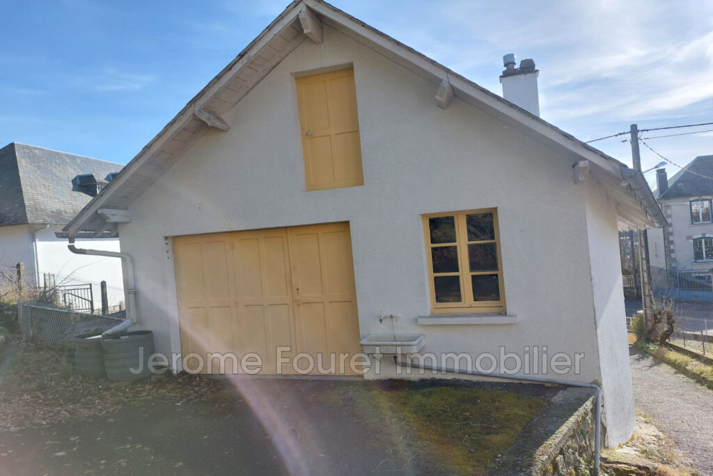 vente maison de ville – NR pièces – 3 chambres – 110.00 m²