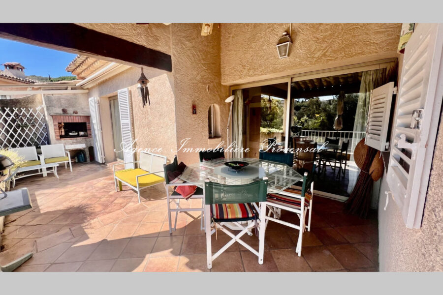 Maison à vendre à Sainte-maxime