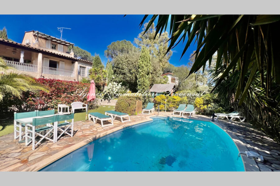 Maison à vendre à Sainte-maxime