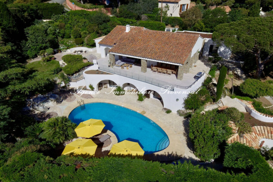 Maison à louer à Sainte-maxime