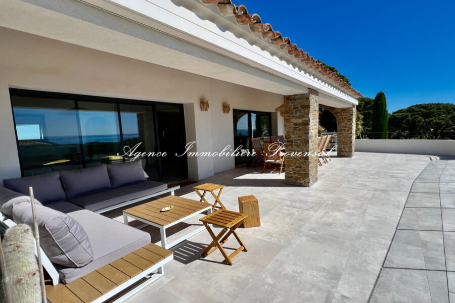 Maison à louer à Sainte-maxime
