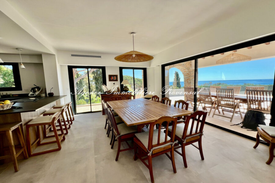 Maison à louer à Sainte-maxime