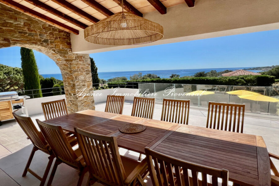 Maison à louer à Sainte-maxime