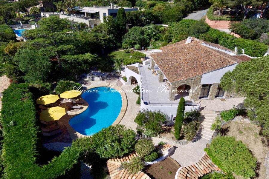 Maison à louer à Sainte-maxime