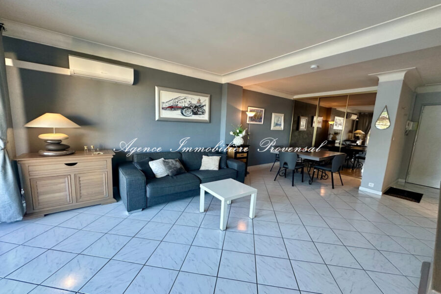 Appartement à louer à Sainte-maxime