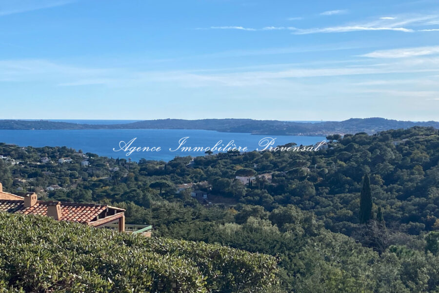 Maison à louer à Sainte-maxime
