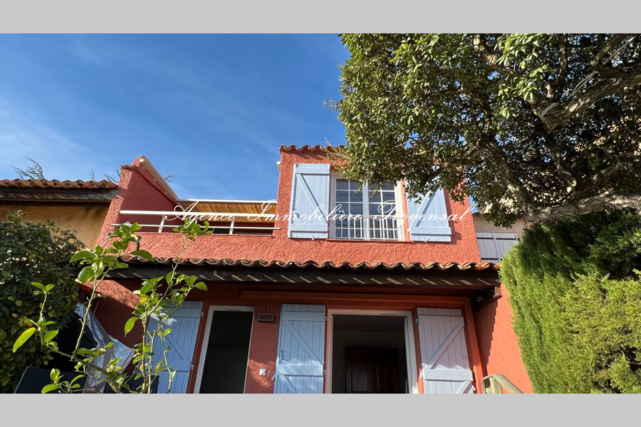 Maison à louer à Sainte-maxime
