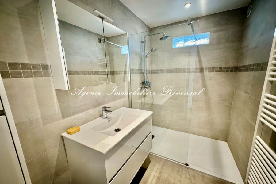 Appartement à louer à Sainte-maxime