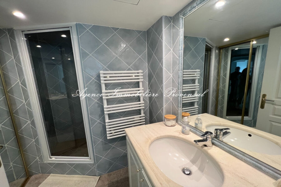 Appartement à louer à Sainte-maxime