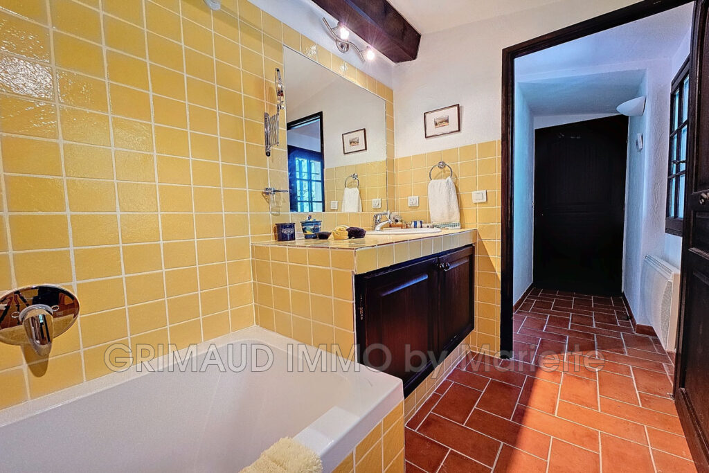 vente maison 6 Pièce(s) – 6 pièces – 4 chambres – 126.85 m²