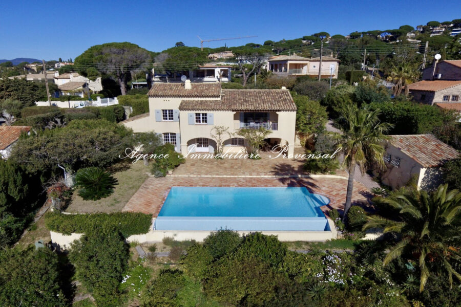 Maison à louer à Sainte-maxime
