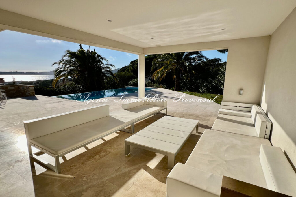 location saisonnière villa 5 Pièce(s) – 5 pièces – 4 chambres – 200.00 m²