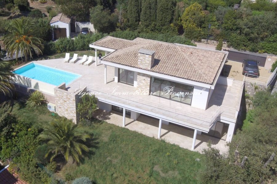 Maison à louer à Les issambres