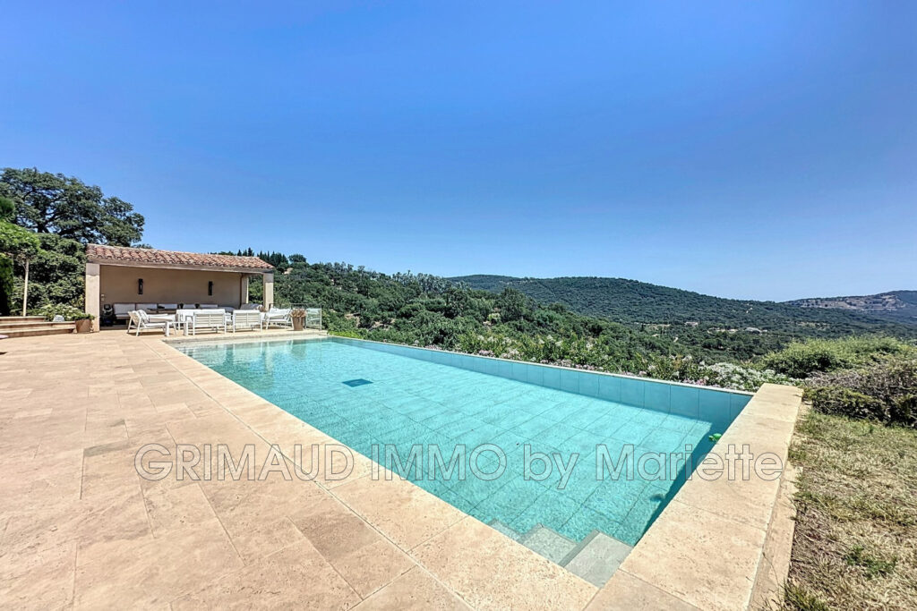 Propriété de Charme avec Vue Panoramique sur le Château de Gri – 6 pièces – 4 chambres – 185.00 m²