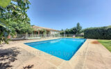 Plain-pied au calme avec piscine, 4 chambres et 2 garages ? ca – 5 pièces – 4 chambres – 155.49 m²