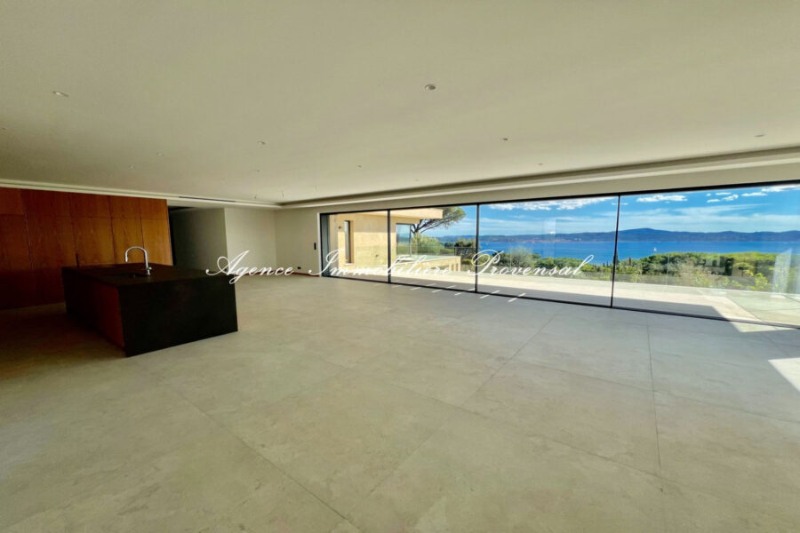 Maison à vendre à Sainte-maxime
