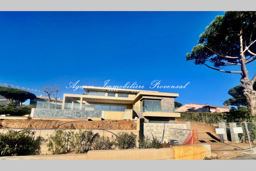 Maison à vendre à Sainte-maxime