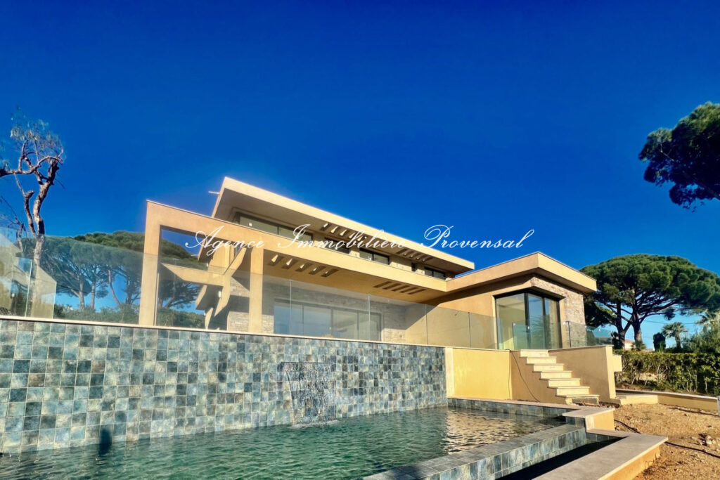 vente villa 5 Pièce(s) – 5 pièces – 4 chambres – 260.00 m²