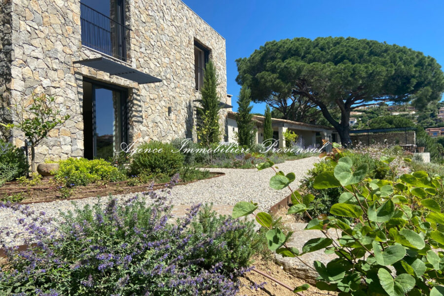 Maison à vendre à Sainte-maxime