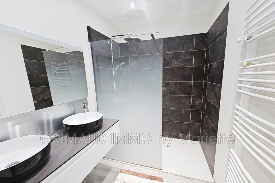 Appartement à vendre à Port grimaud