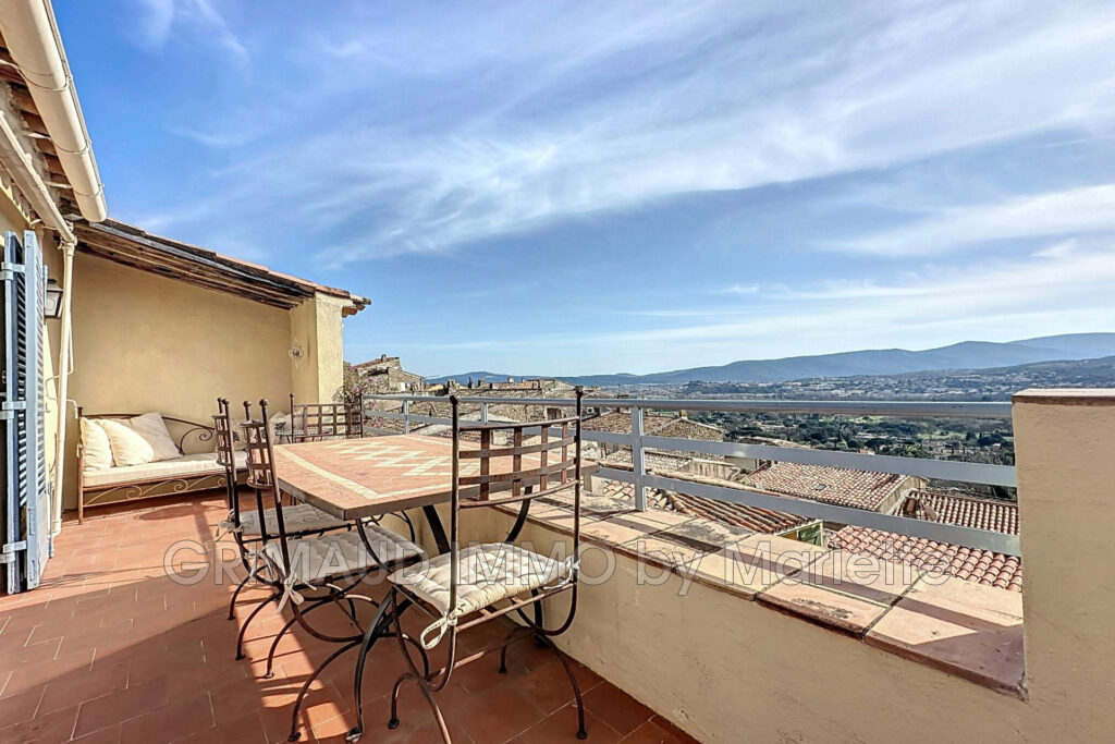 Coup de coeur au village ? 2 chambres et belle terrasse – 3 pièces – 2 chambres – 76.63 m²