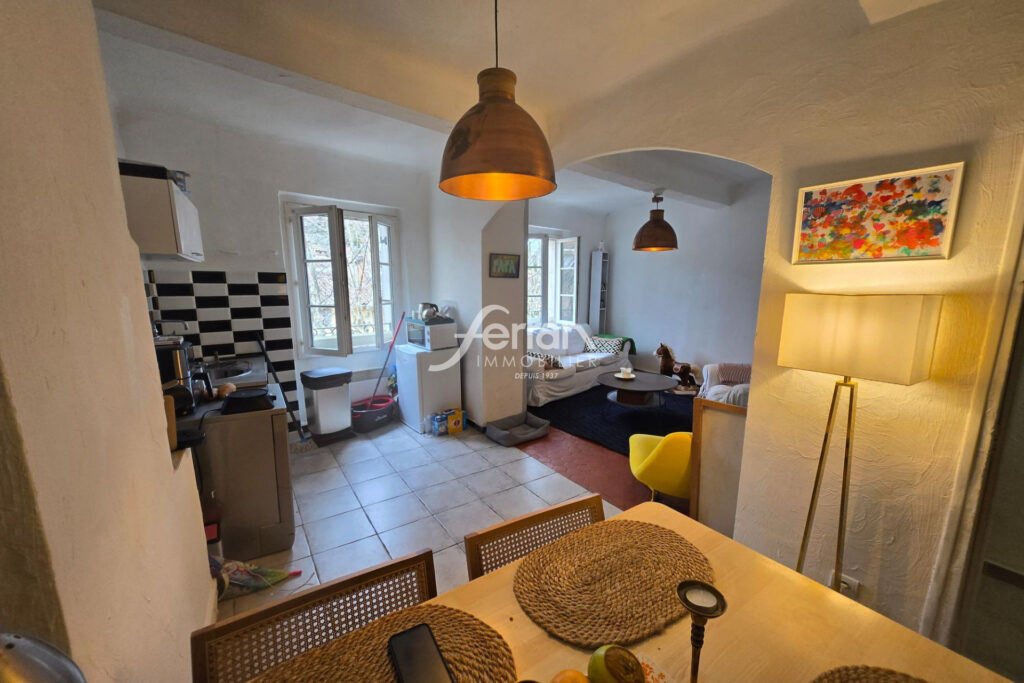 A vendre à Salernes appartement type 3 – 3 pièces – 2 chambres – 58.00 m²