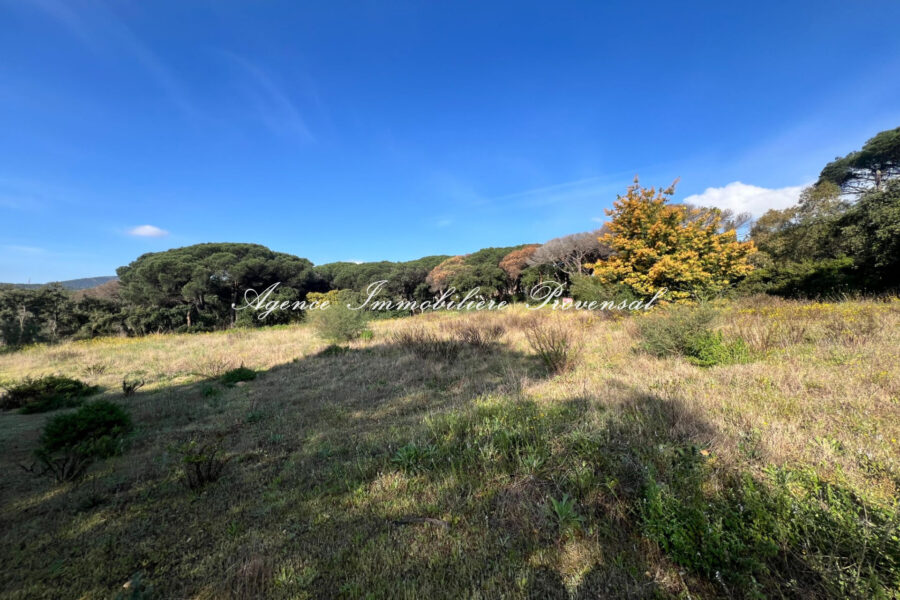 Terrain à vendre à Sainte-maxime