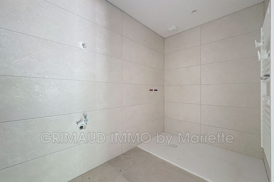 Appartement à vendre à Grimaud