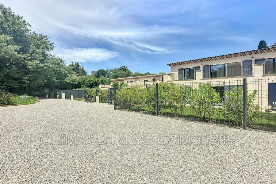 Appartement à vendre à Grimaud