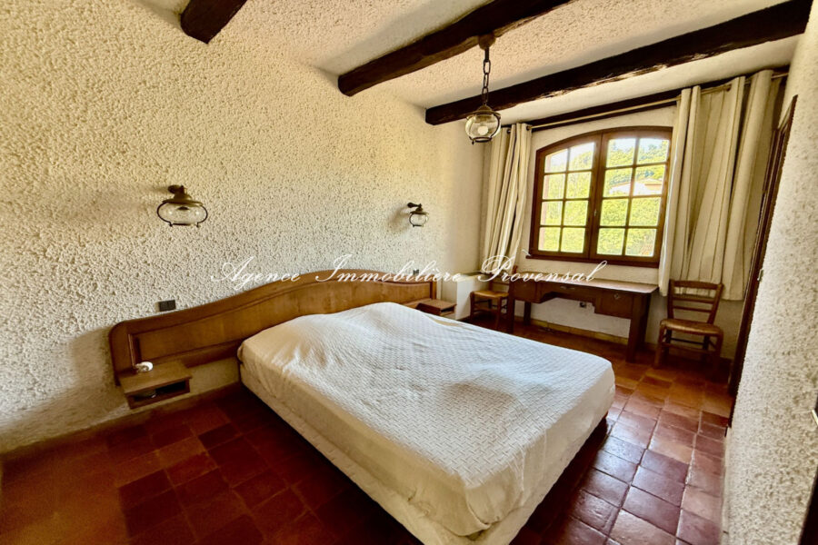 Maison à vendre à Sainte-maxime