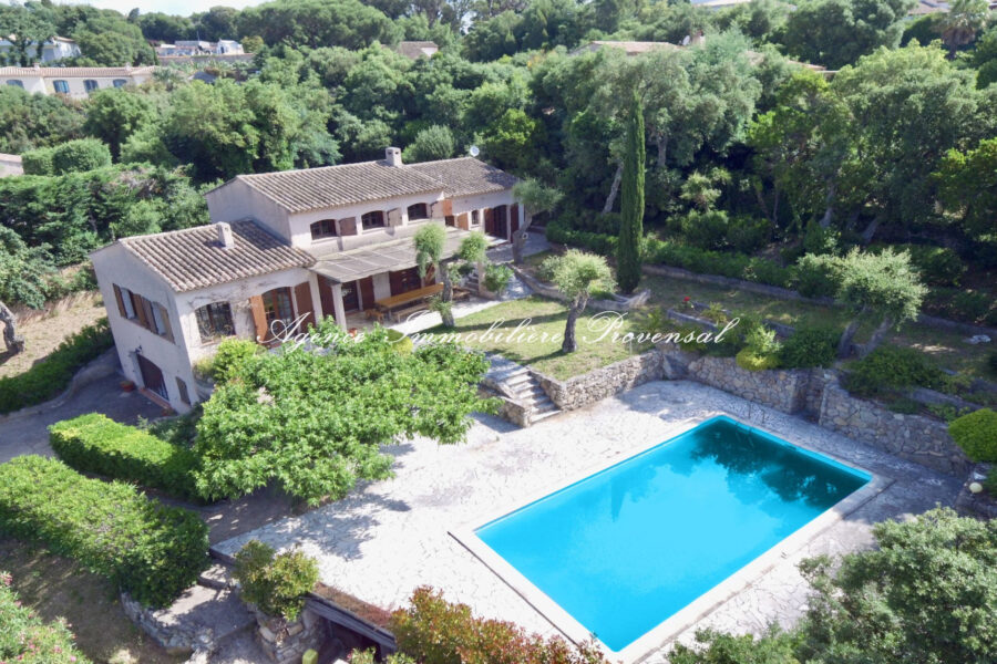 Maison à vendre à Sainte-maxime