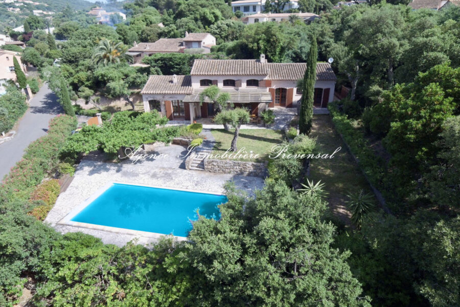 Maison à vendre à Sainte-maxime