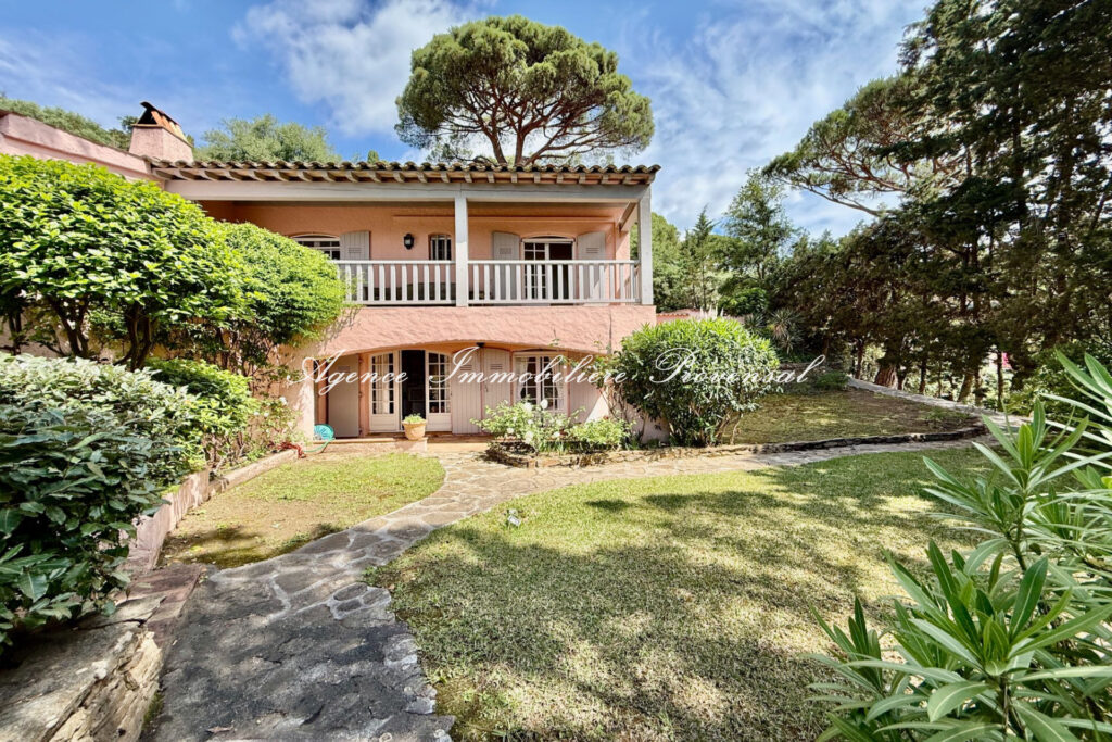 vente villa provençale 7 Pièce(s) – 7 pièces – 5 chambres – 200.00 m²